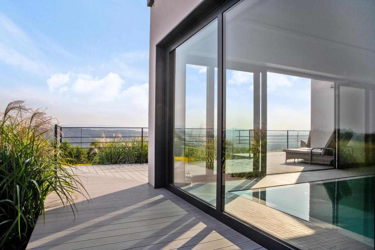 Villa Relax With Swimming Pool And Mountain View Bukow Exteriör bild